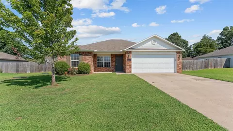 3581 Alliance Dr, Springdale, AR 72764