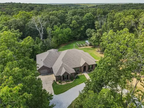 10972 Old Charley Rd, Gravette, AR 72736