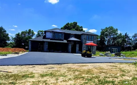 1011 NW Vaughn Rd, Bentonville, AR 72713