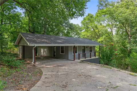 1 Smith Ln, Bella Vista, AR 72715