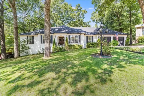 5401 Bryant Pl, Springdale, AR 72764