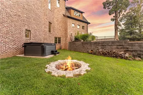 Exterior - 3411 Post Oak Ct, Centerton, AR 72719 photo 7 of 8