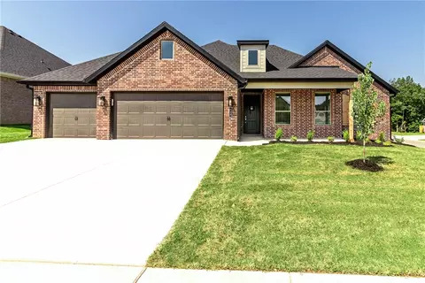 459 Casella St, Tontitown, AR 72762
