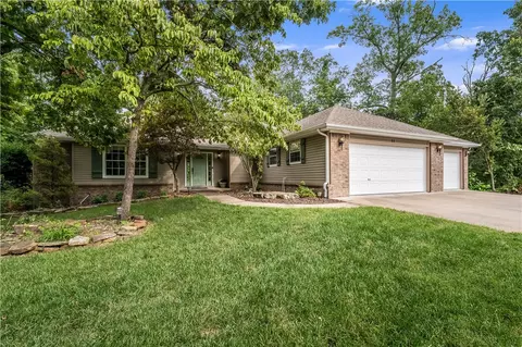 11 Thursby Ln, Bella Vista, AR 72714