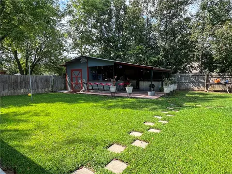 Exterior - 2644 Ruth Ave, Springdale, AR 72764 photo 2 of 7