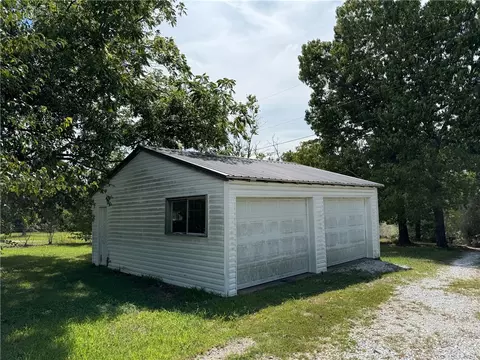 4054 Hickenbottom Rd, Harrison, AR 72601 photo 3