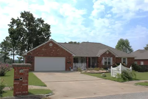 16 Bluff Ln, Holiday Island, AR 72631