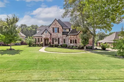 2983 Chapel View Dr, Fayetteville, AR 72703