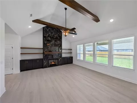 2061 Larry Ln, Bentonville, AR 72713