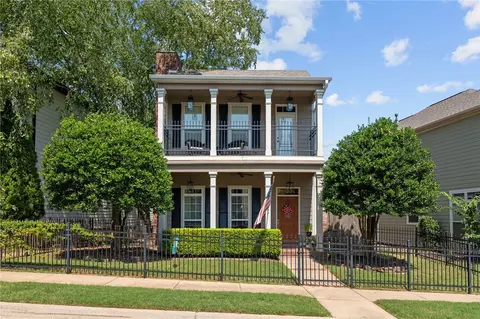 1638 E Cypress Ln, Fayetteville, AR 72703