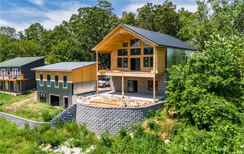 10250 Clairborne Rd, Rogers, AR 72758