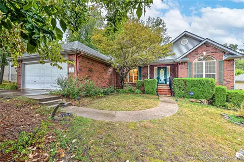 7 Merritt Cir, Bella Vista, AR 72714