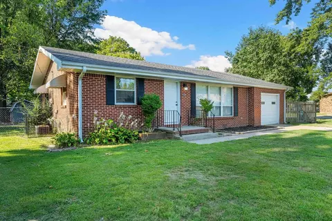 215 Van Dorn St, Pea Ridge, AR 72751