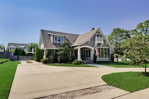 407 N Main St, Bentonville, AR 72712