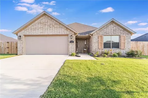 233 Pennsylvania Ave, Farmington, AR 72730