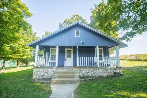 - Hwy 74, Compton, AR 72624