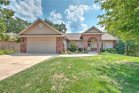 31 Lord Nelson Dr, Bella Vista, AR 72714