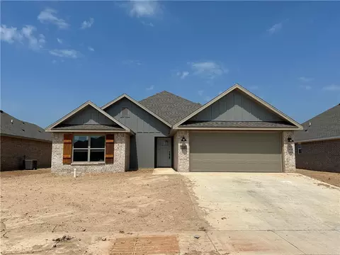 220 Palm St, Centerton, AR 72719