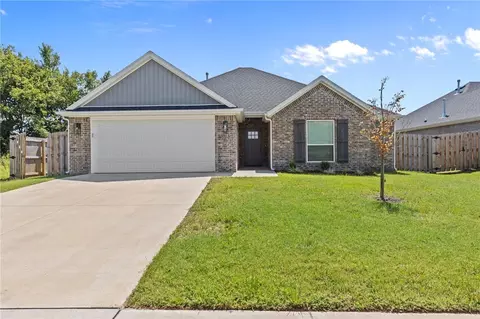 803 Quartzite Ave, Lowell, AR 72745
