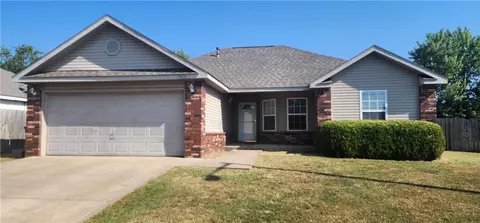 1308 Sunrise Cir, Siloam Springs, AR 72761