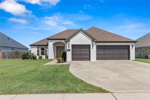 1952 S River Meadows Dr, Fayetteville, AR 72701