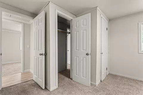 Entry Way - 70 Cemetery Ave, West Fork, AR 72774 photo 1 of 1