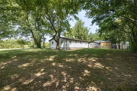 Exterior - 70 Cemetery Ave, West Fork, AR 72774 photo 5 of 6