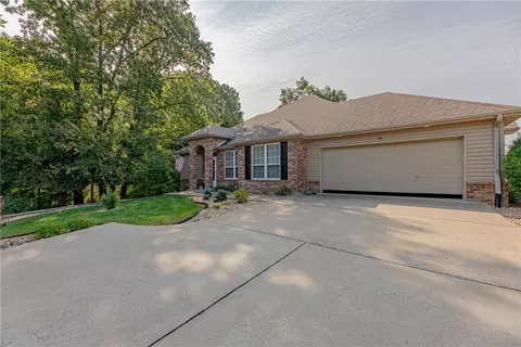 16 Highland Pkwy, Bella Vista, AR 72715