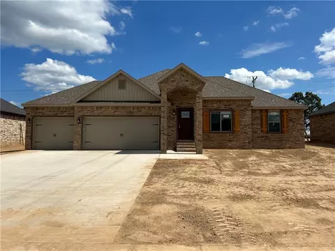 2100 Dobbs St, Pea Ridge, AR 72751