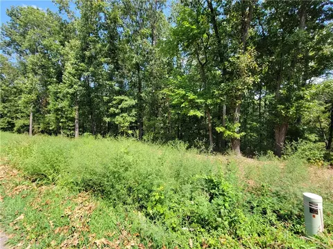 Osborne Lane, Bella Vista, AR 72715