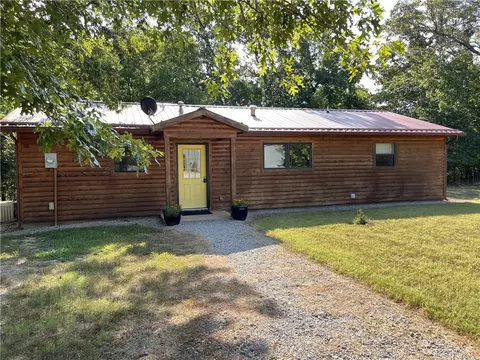 3773 Mc 2061 Rd, Yellville, AR 72687