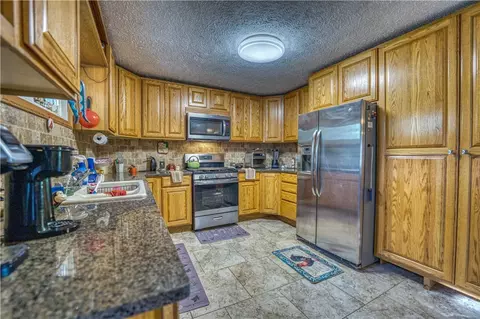 623 Walnut St, Harrison, AR 72601 photo 6
