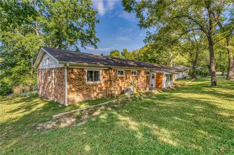 623 Walnut St, Harrison, AR 72601 photo 23
