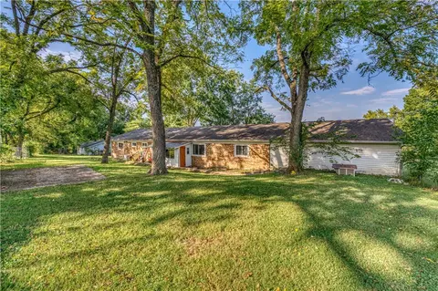 623 Walnut St, Harrison, AR 72601 photo 22