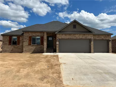 2016 Dobbs St, Pea Ridge, AR 72751