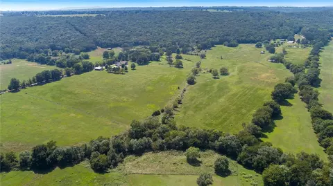 10128 S Wedington Blacktop Rd, Lincoln, AR 72744
