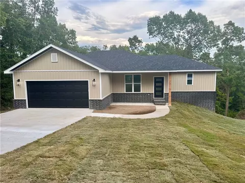 20 Sorbie Dr, Bella Vista, AR 72715