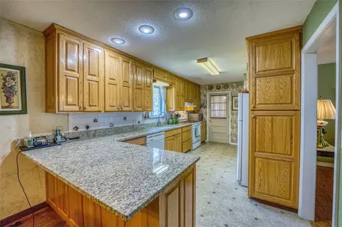 1003 Eugene St, Harrison, AR 72601 photo 8
