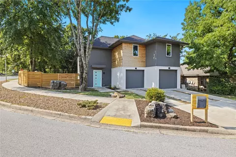 2609 N Villa Blvd, Fayetteville, AR 72703