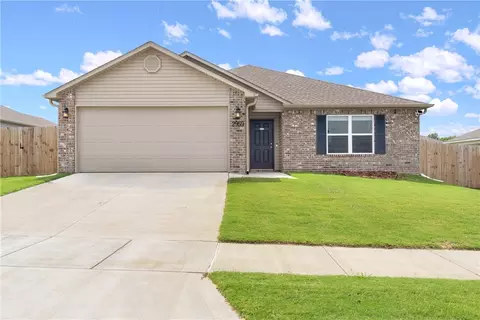 2959 Azurite St, Fayetteville, AR 72704