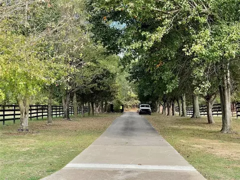 573 W Reed Valley Rd, Fayetteville, AR 72704