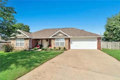 3434 N Mulberry Ln, Springdale, AR 72764