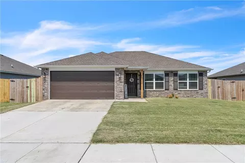 1700 Eveningshade Ln, Centerton, AR 72719