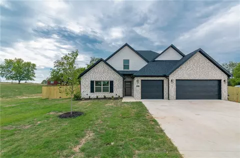 1113 Harmon Wc 31 Rd, Fayetteville, AR 72704