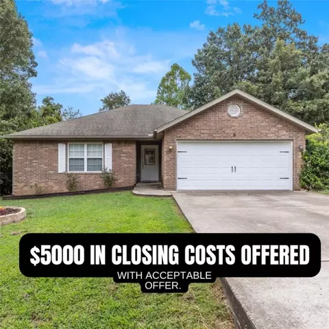 8 Warrington Dr, Bella Vista, AR 72714
