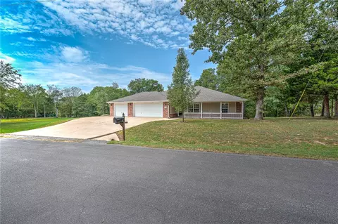 6 Naworth Ln, Bella Vista, AR 72714