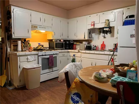 Kitchen - 3202 Scott Ln, Springdale, AR 72762 photo 2 of 2