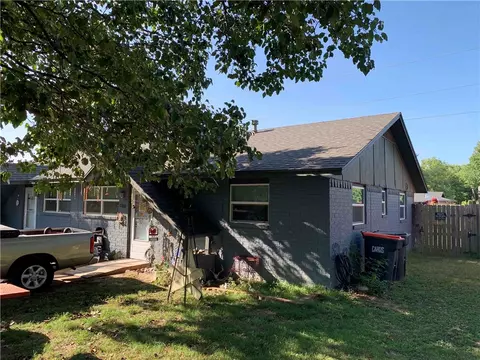 Exterior - 3202 Scott Ln, Springdale, AR 72762 photo 3 of 4