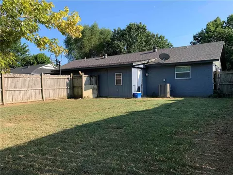 Exterior - 3202 Scott Ln, Springdale, AR 72762 photo 2 of 4