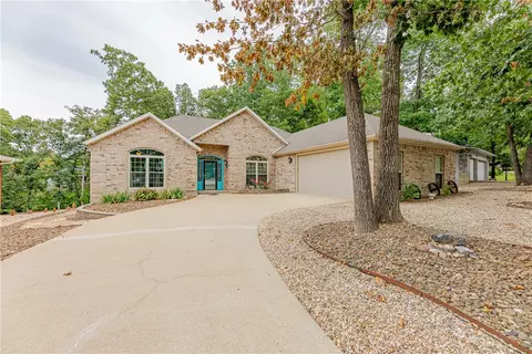 7 Elvendon Dr, Bella Vista, AR 72715